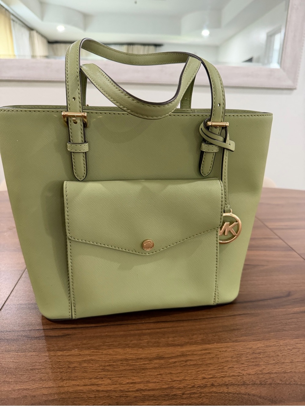 Michael Kors Jet Set Multifunction Medium Pocket Tote Bag Light Sage Green /Gold - Picture 11 of 12
